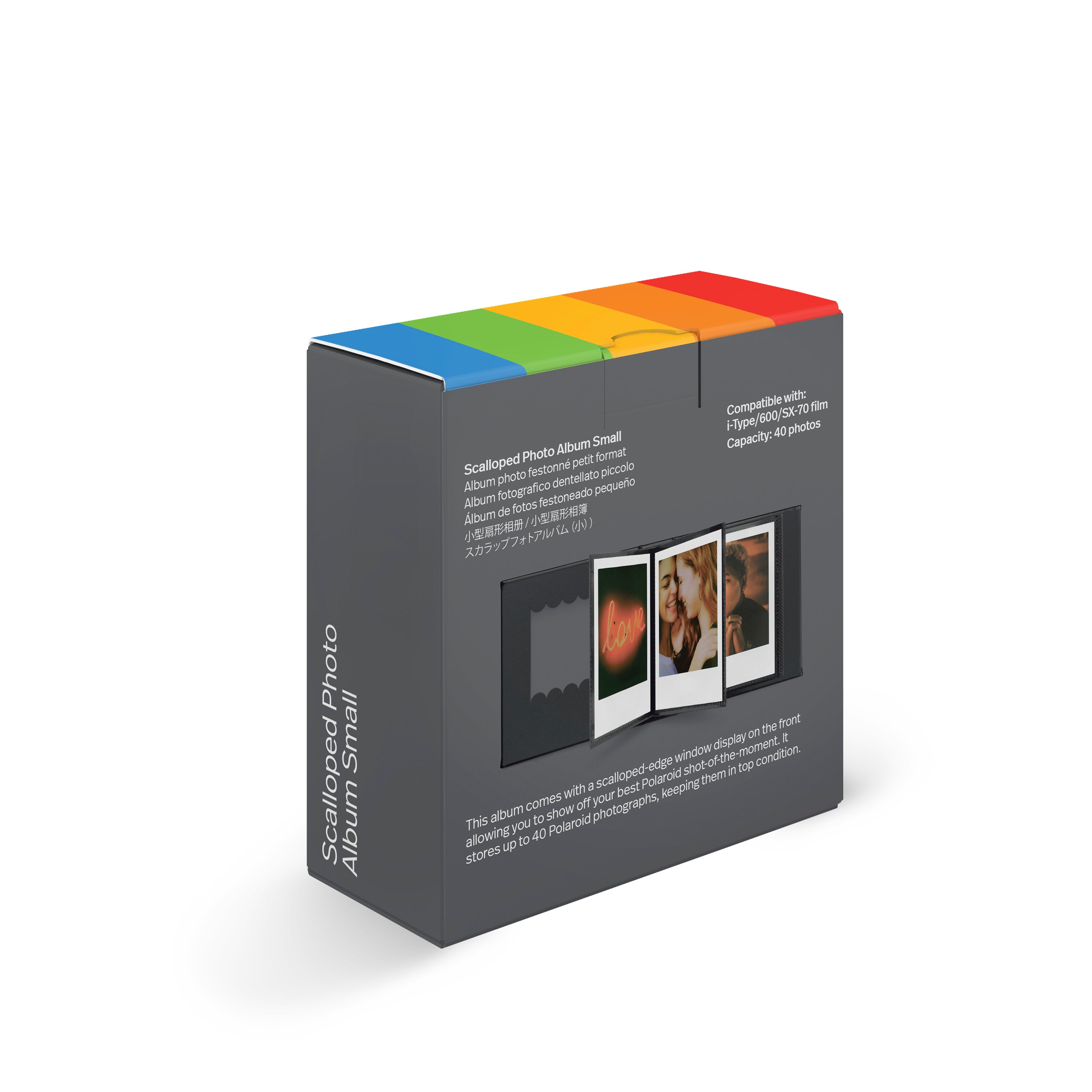 設計:防指紋霧面塗層紙板和塑料
容量:40 張照片(每頁 1 張)
尺寸:118 毫米 x 126 毫米(4.6 吋 x 5 吋)
相容性:Polaroid i-Type、600 和 SX-70 即時照片小相冊