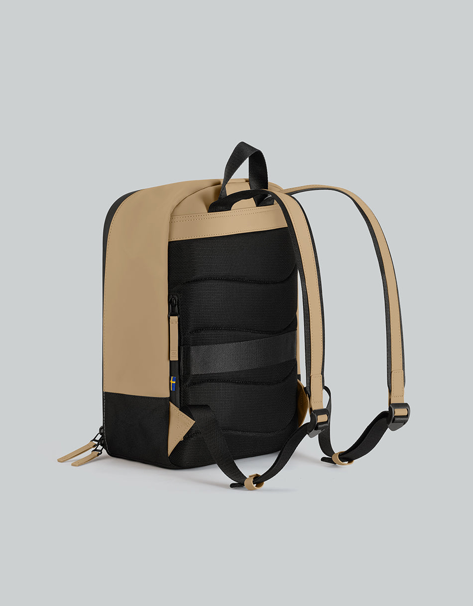 Gaston Luga Dash Daily Backpack 14" - Latte #DSDLBP14LT