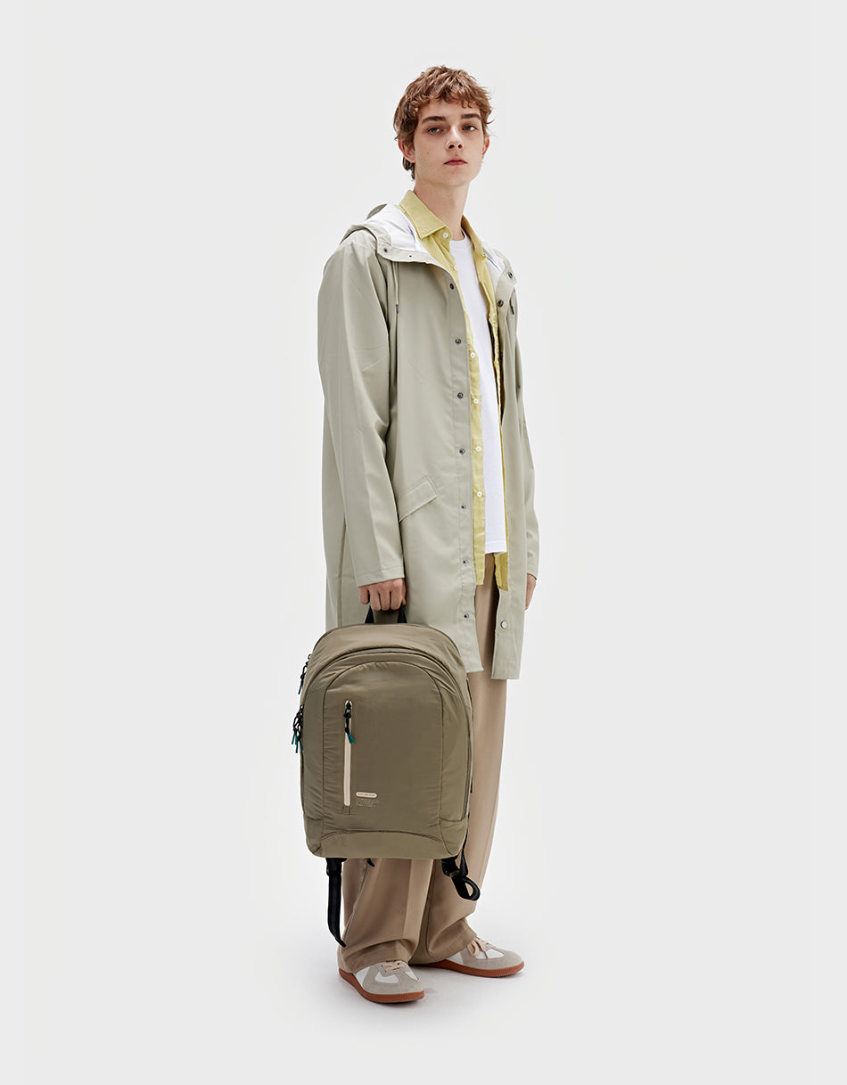 Gaston Luga Lightweight Backpack - Sage #LW103