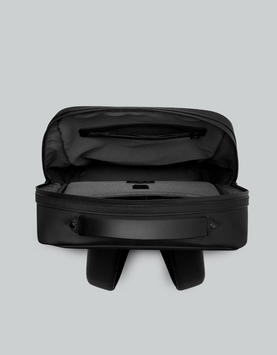 Gaston Luga Spläsh Org. Backpack 15" 黑色 #SPOG15BPBK